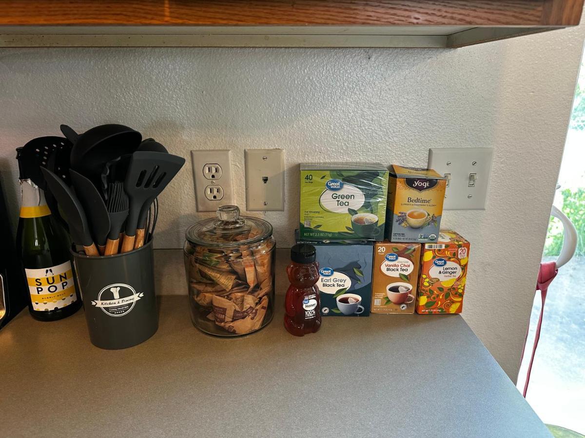 Tacoma Homestay With Breakfast Included-Private Room Exterior photo